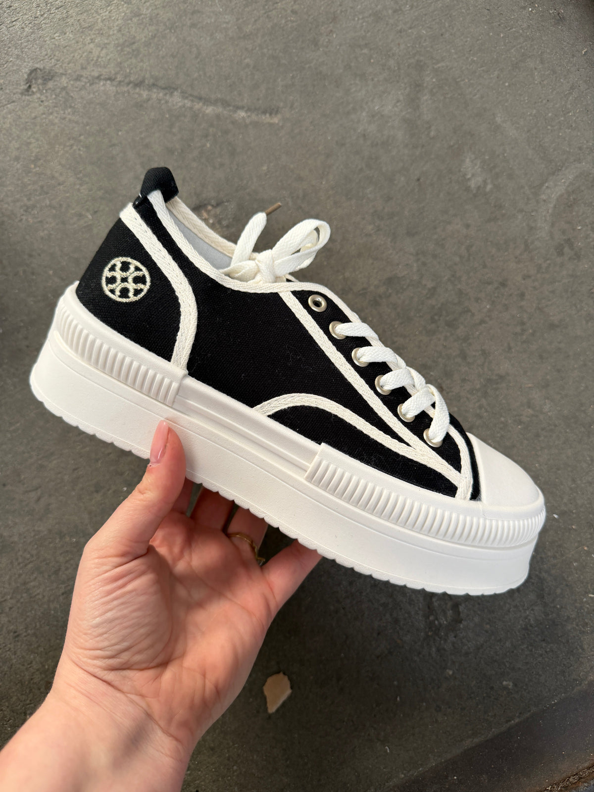 Karin Nero Sneaker