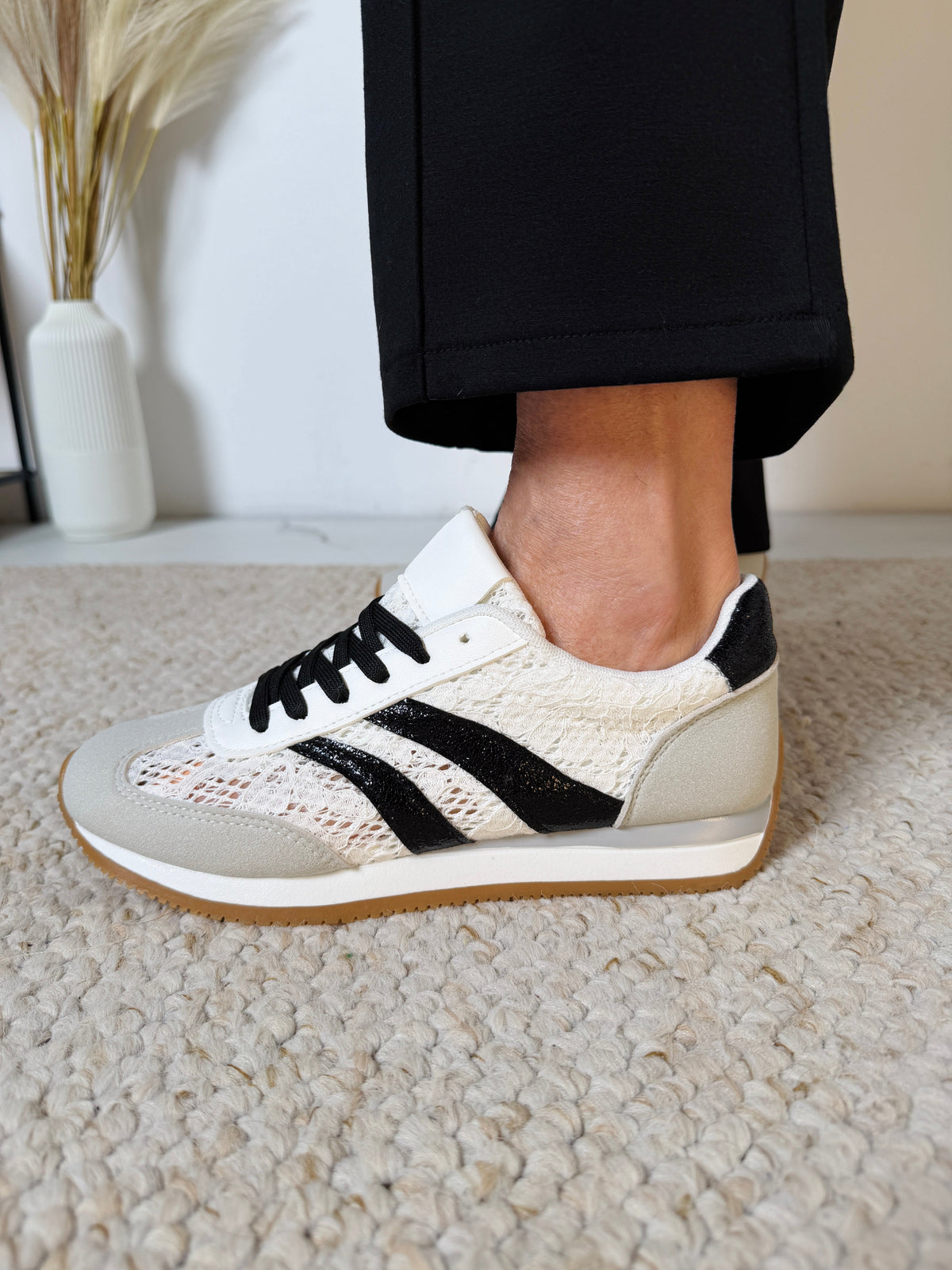 Fienna Nero Sneaker