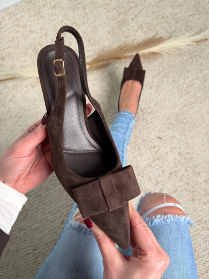 Bow Marrone Tacchi
