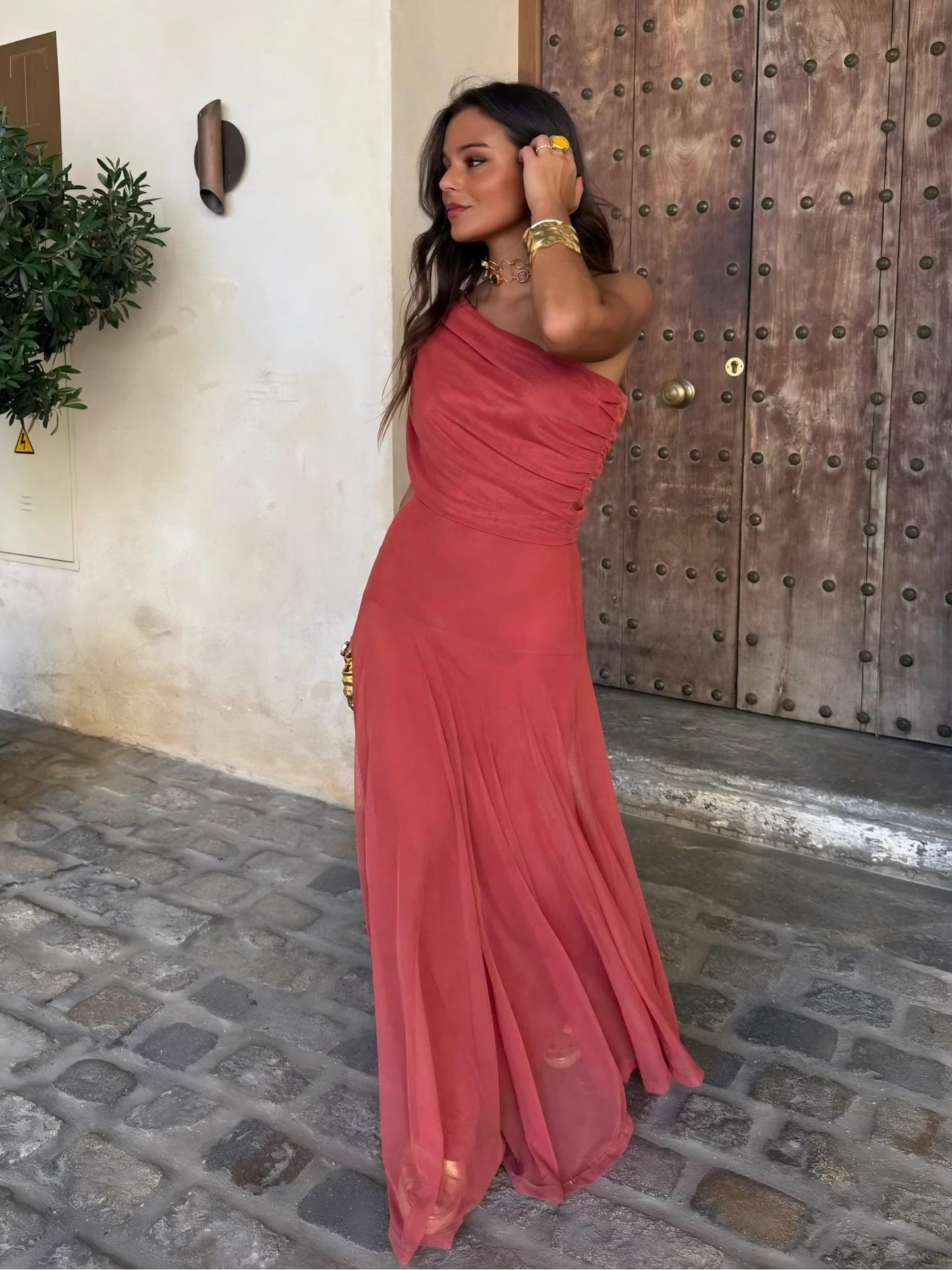 Abito Toledo: Maxi Monospalla in Mesh