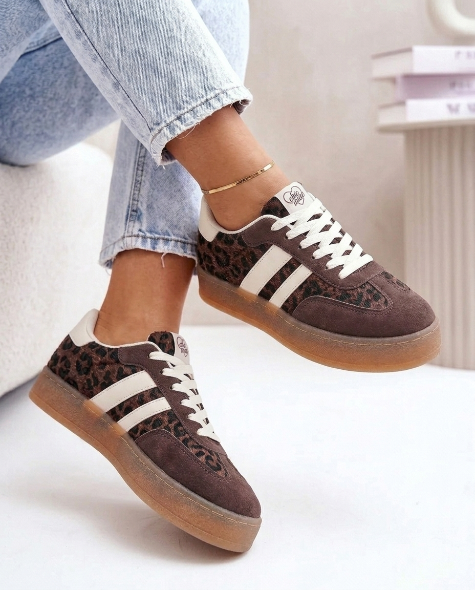 Aline Marrone Sneaker