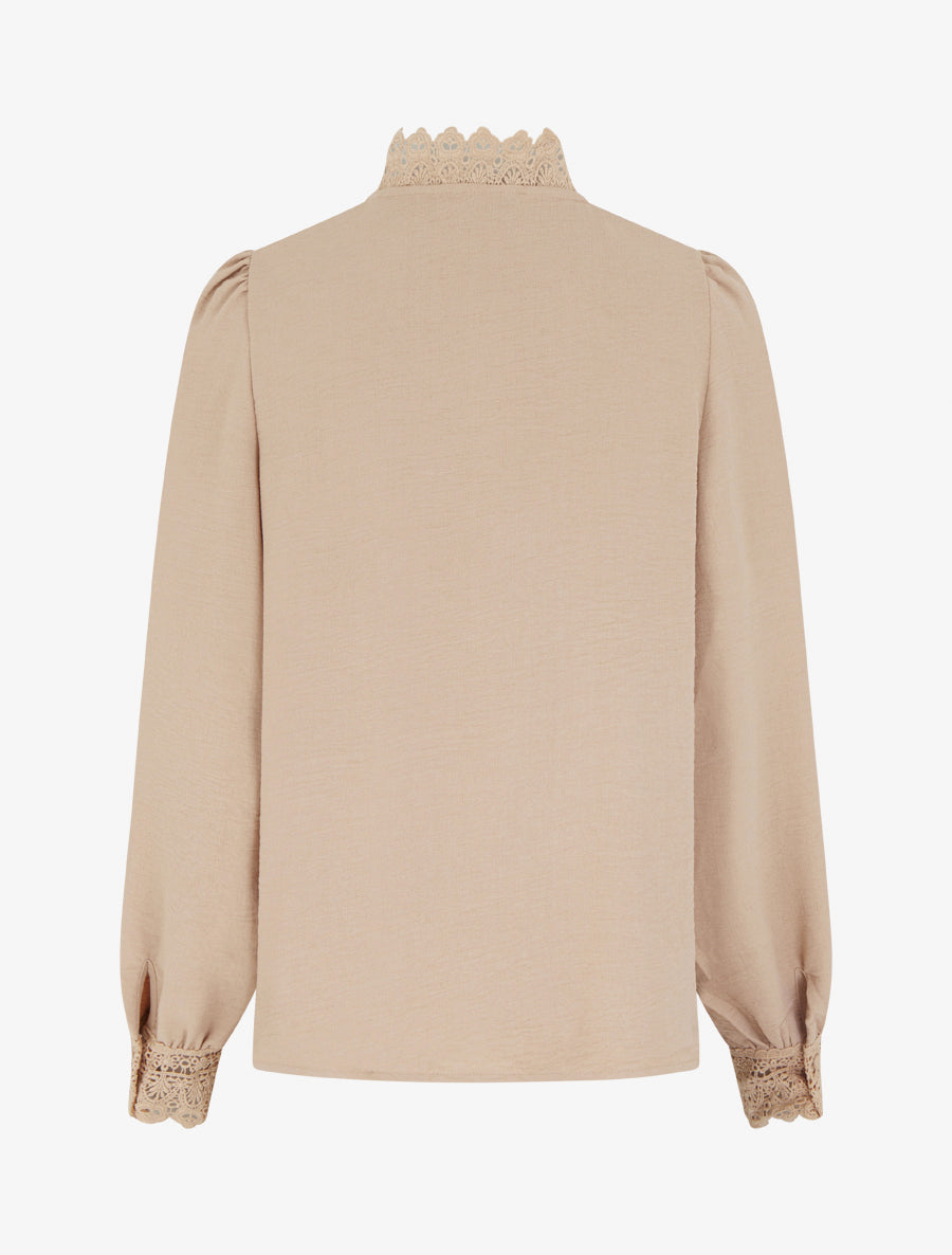 Blusa fluida con collo mao in pizzo - Beige