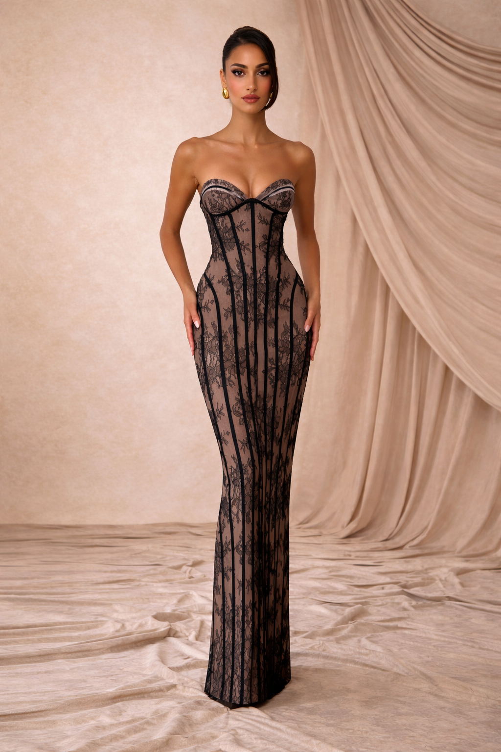 Abito Aura | Eleganza floreale e righe a contrasto