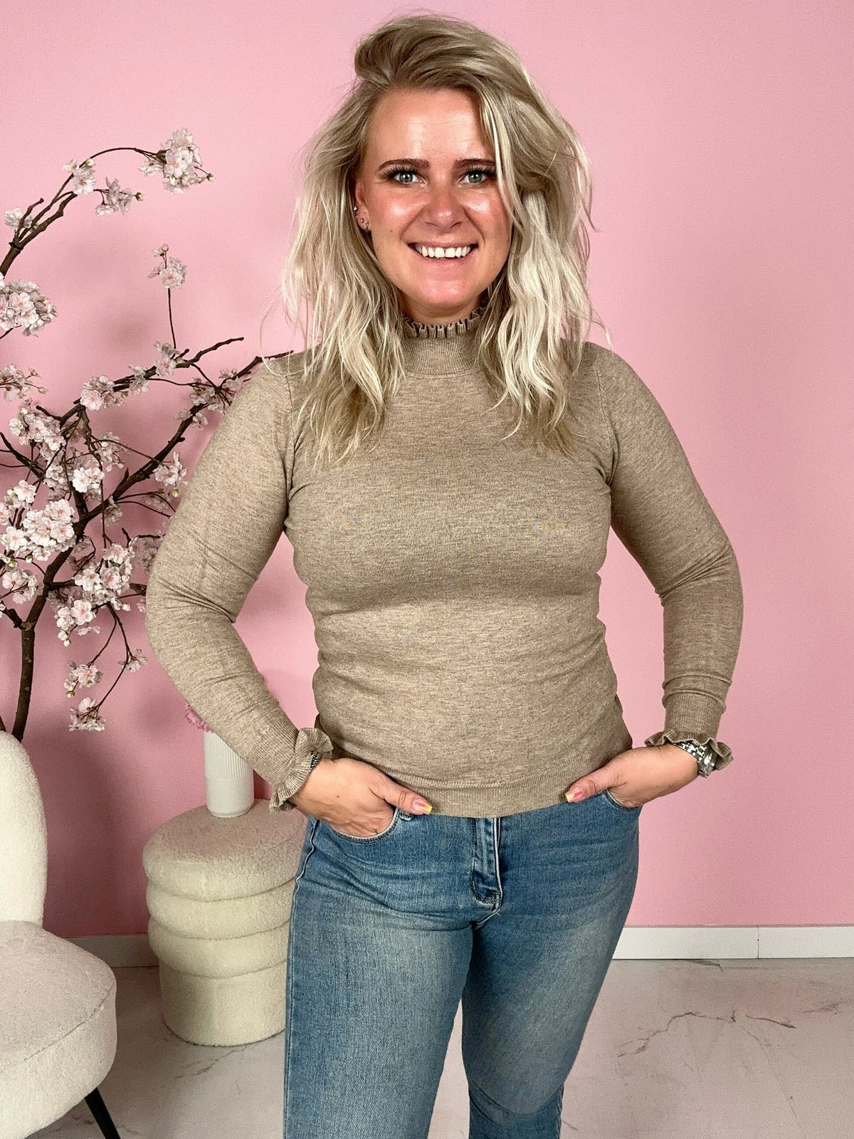 Roessel Top