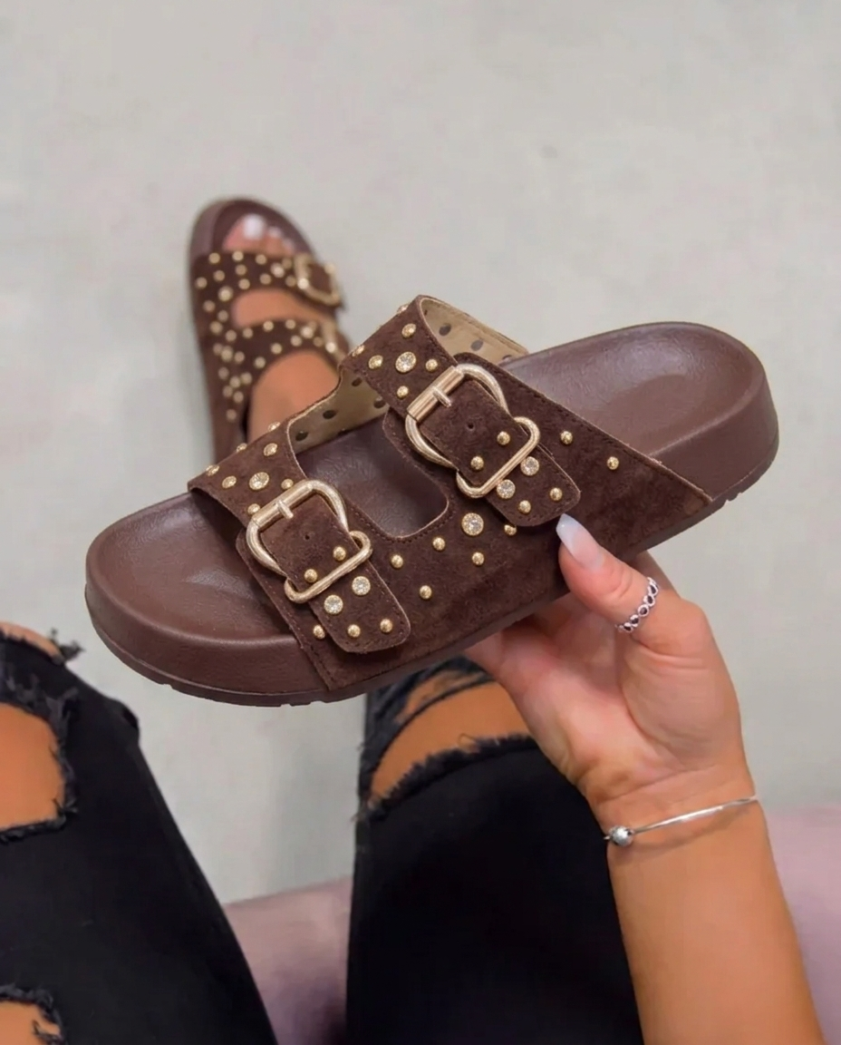 Studded Marrone Slides